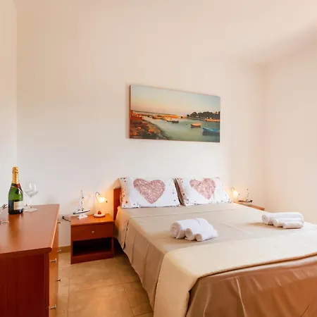 펜션 Dimora Riva Serena Con Piscina