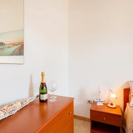 펜션 Dimora Riva Serena Con Piscina *