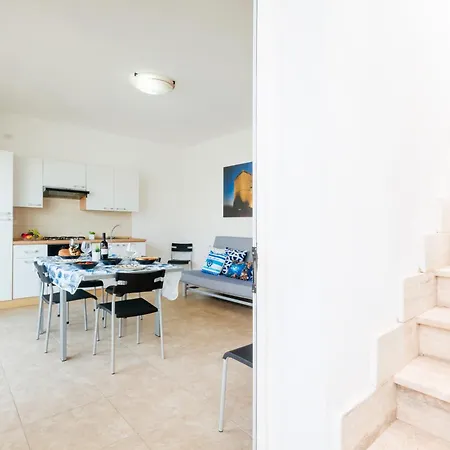 Dimora Riva Serena Con Piscina 펜션 *