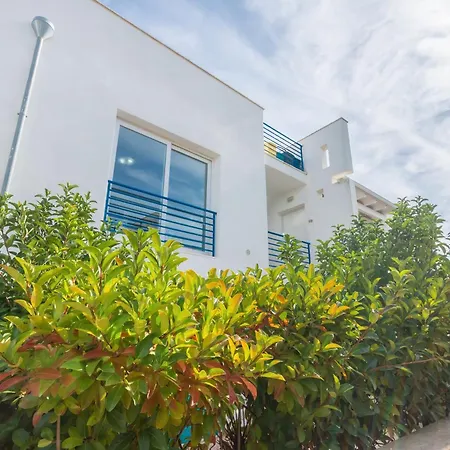 Dimora Riva Serena Con Piscina * 토레 라필로