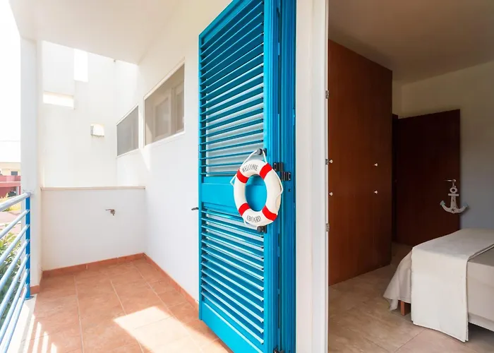 Dimora Riva Serena Con Piscina