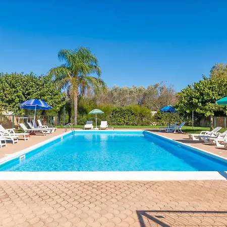 Dimora Riva Serena Con Piscina