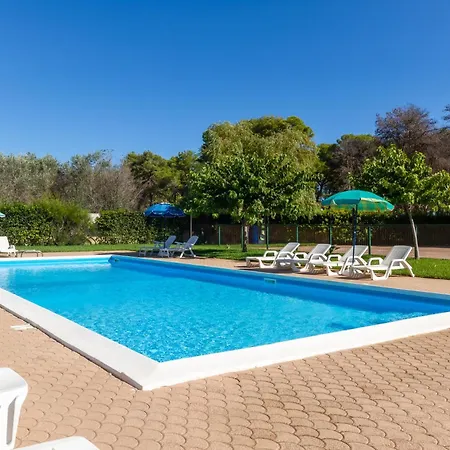 Dimora Riva Serena Con Piscina *