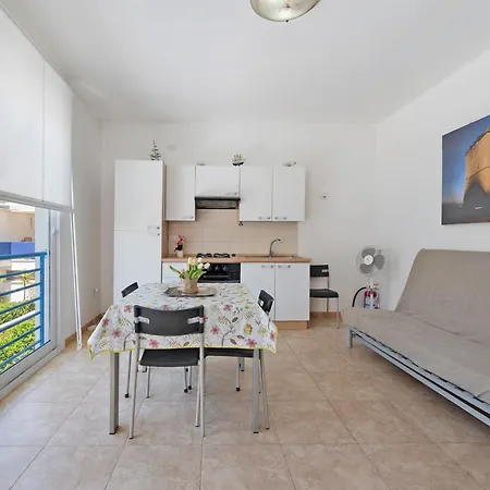בית נופש Dimora Riva Serena Con Piscina טורה לפילו