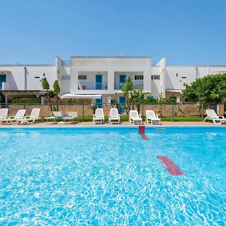 Dimora Riva Serena Con Piscina בית נופש