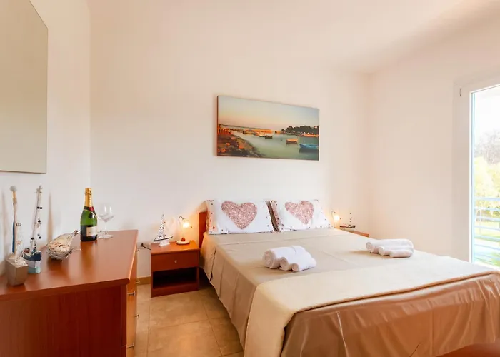 Дом отдыха Dimora Riva Serena Con Piscina
